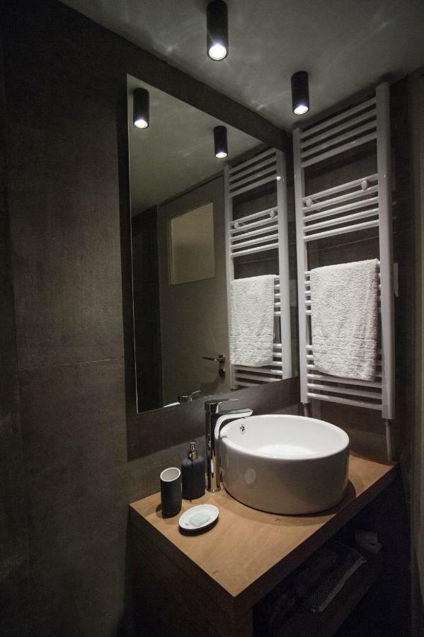 Apartamento Oro'S Stylish Kolonaki Flats Next To Metro & Museums Atenas Exterior foto