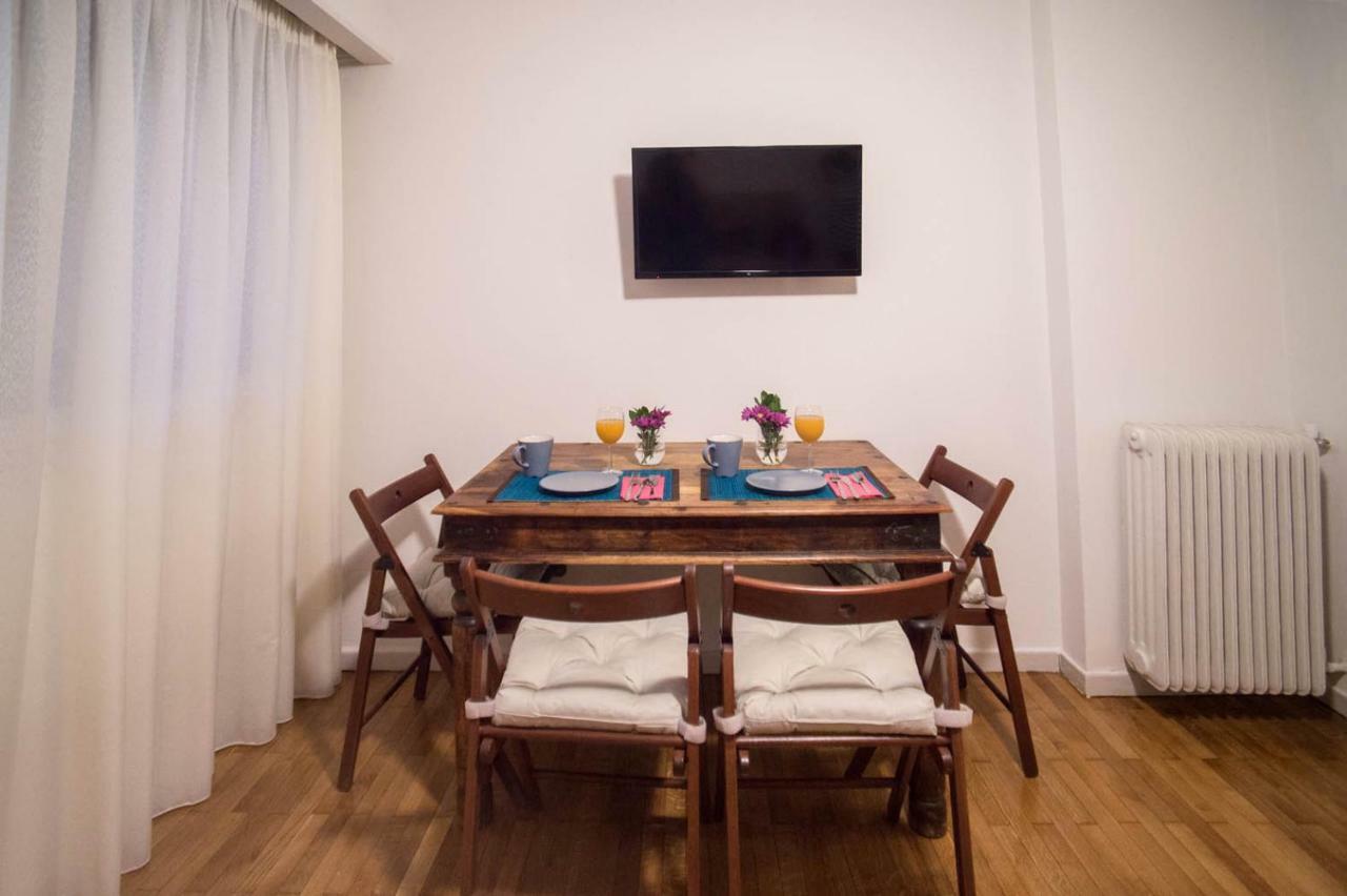 Apartamento Oro'S Stylish Kolonaki Flats Next To Metro & Museums Atenas Exterior foto